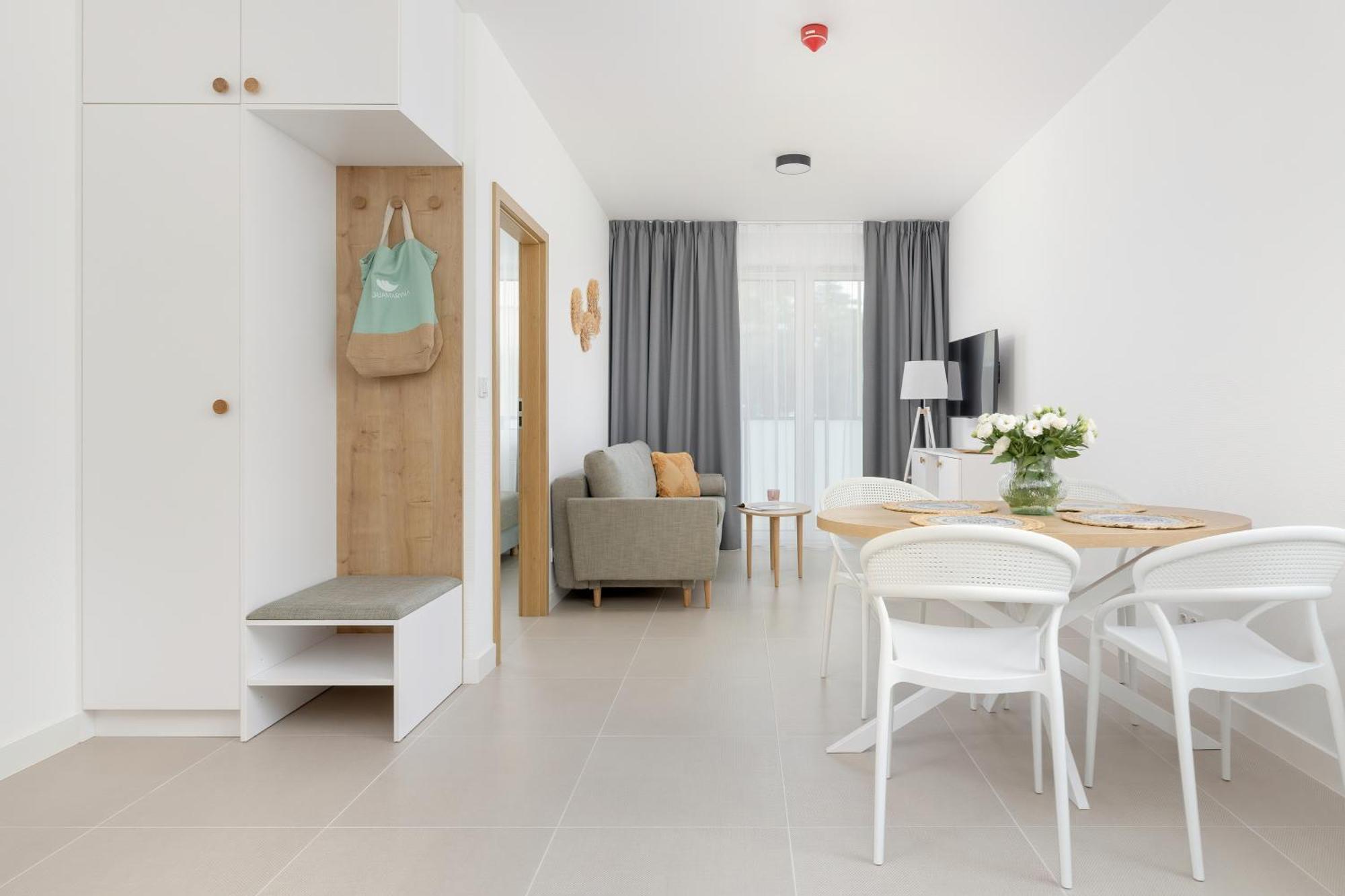 Aquamarina Dabki Marina Invest Aparthotel Екстериор снимка