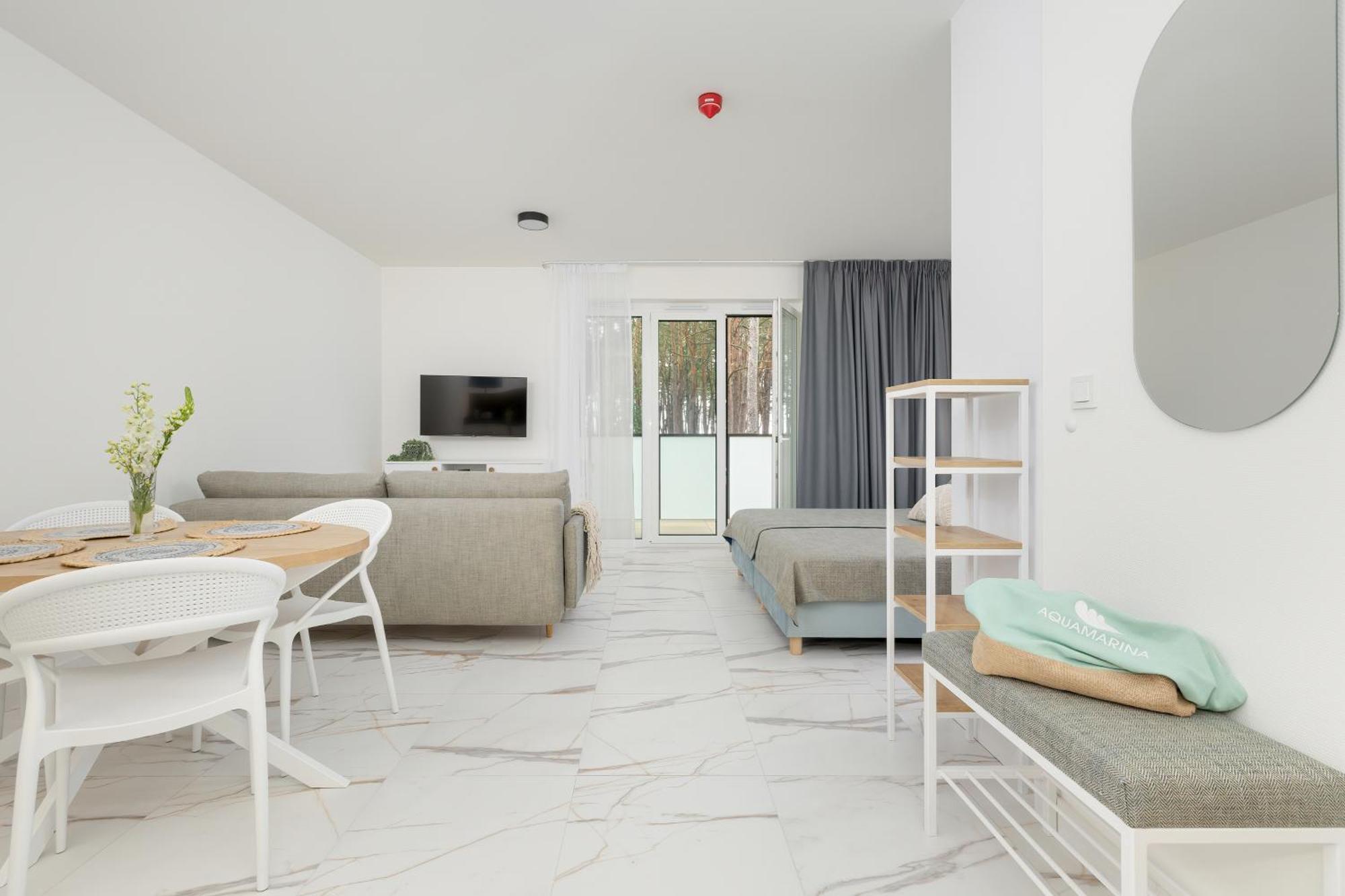 Aquamarina Dabki Marina Invest Aparthotel Екстериор снимка