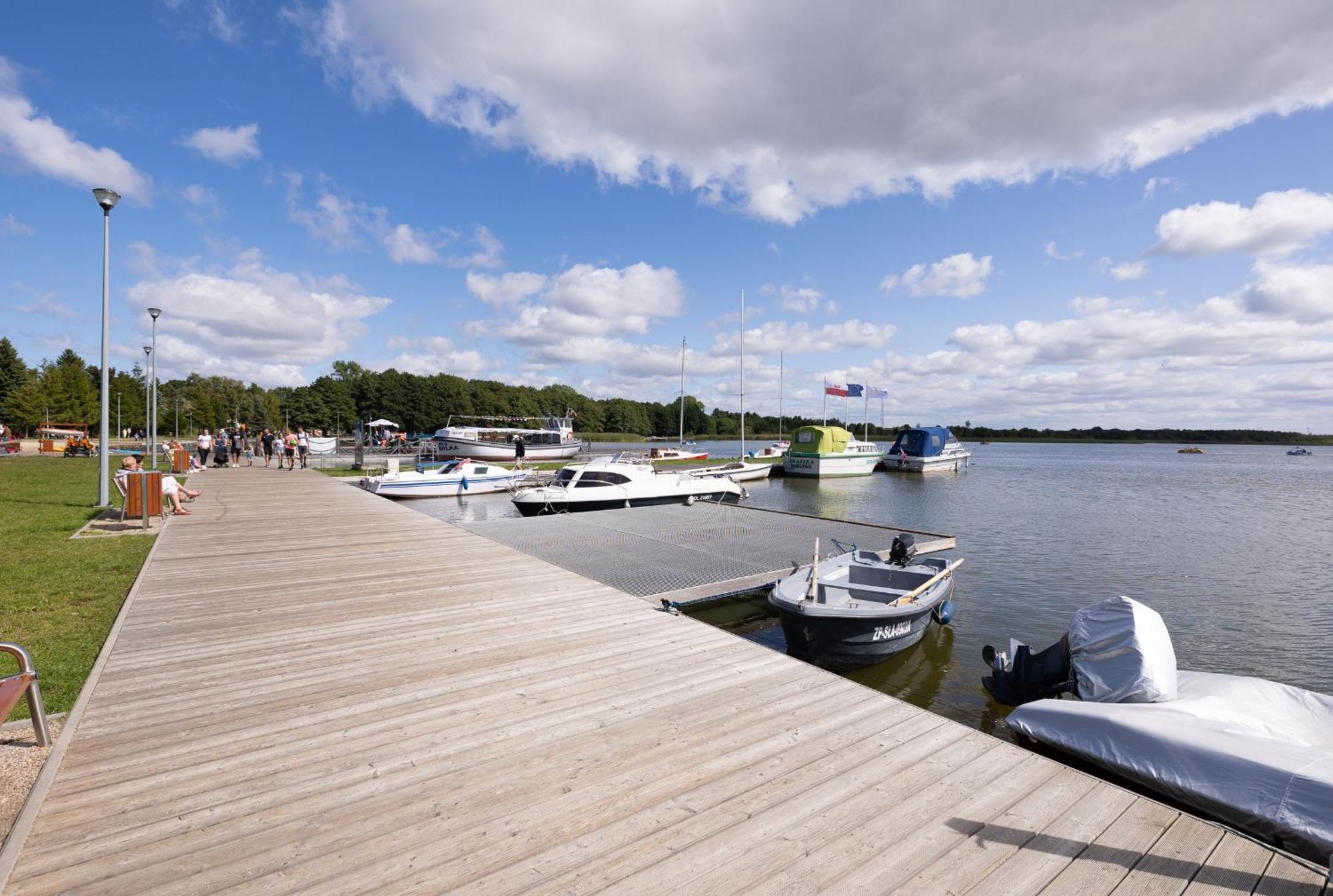 Aquamarina Dabki Marina Invest Aparthotel Екстериор снимка