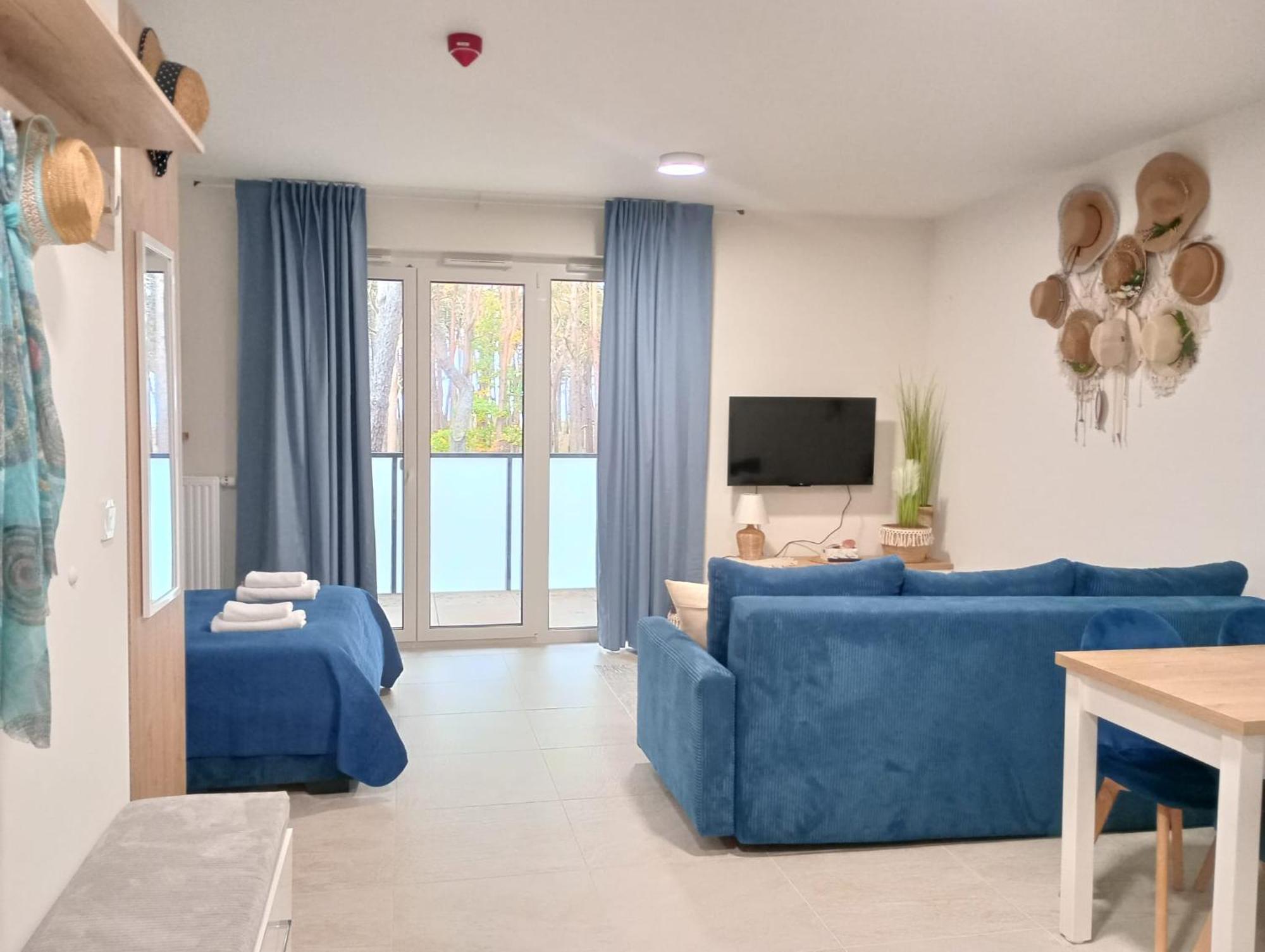 Aquamarina Dabki Marina Invest Aparthotel Екстериор снимка